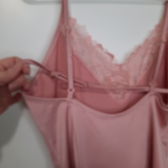 Free People Intimately FB Wild Bunch Bodysuit Pink Lace Trim Womens Size S Vneck - Picture 11 of 13